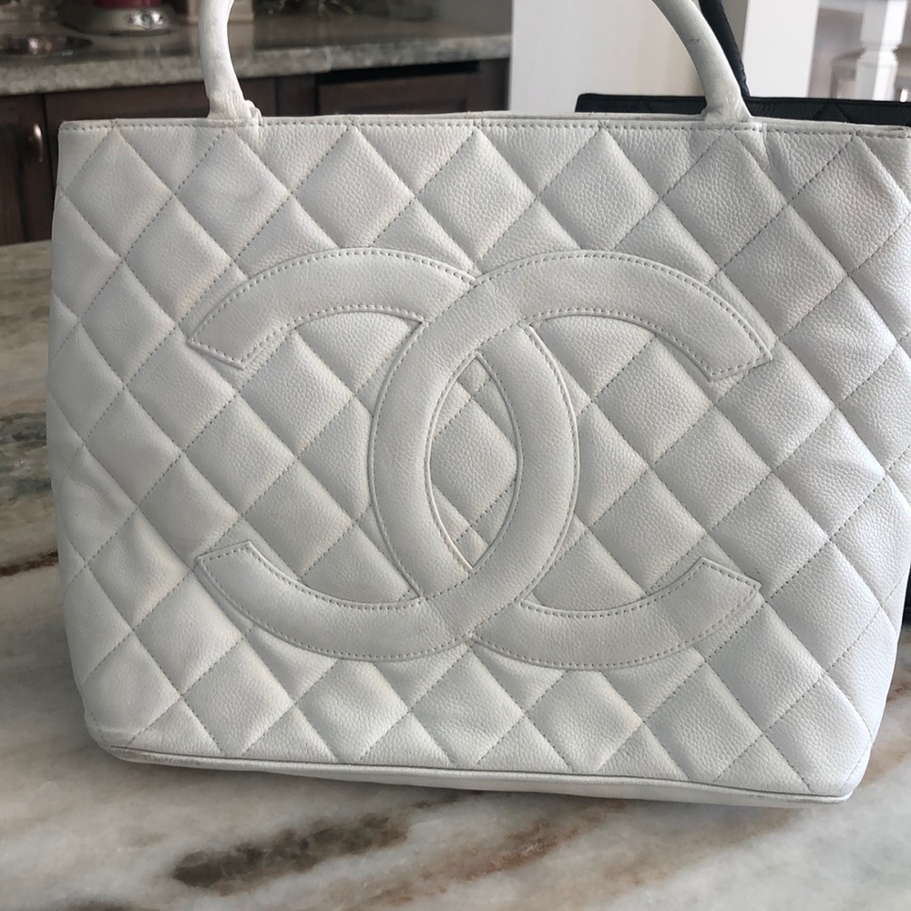 Chanel Medallion Tote White serial 12161213